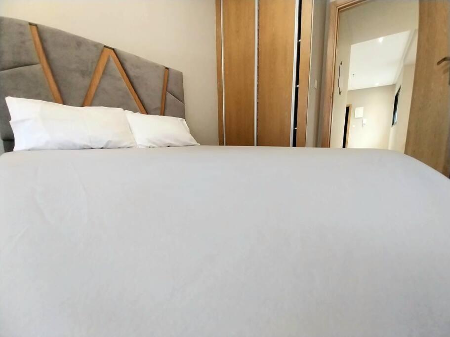 Appartement Cosy Proche Aeroport Deroua Eksteriør bilde