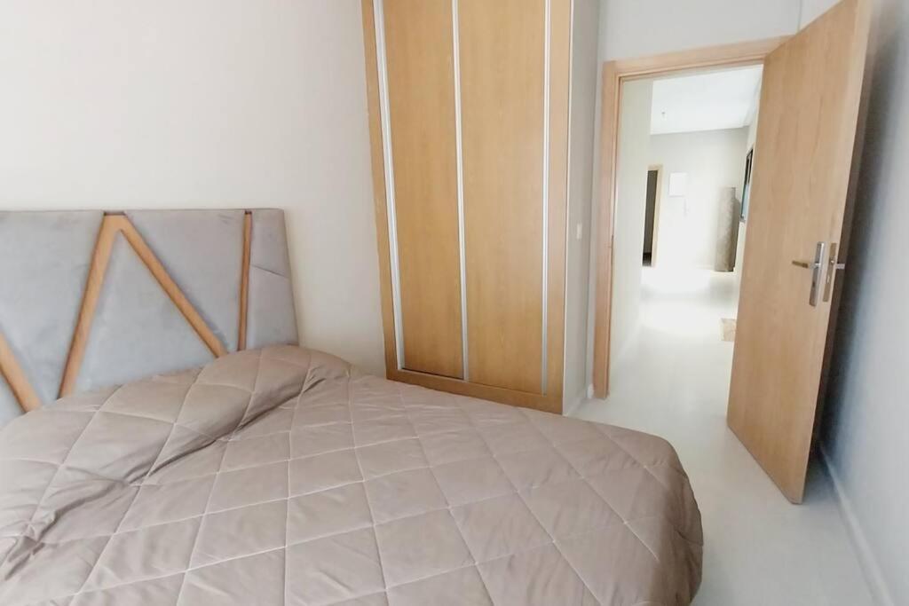 Appartement Cosy Proche Aeroport Deroua Eksteriør bilde