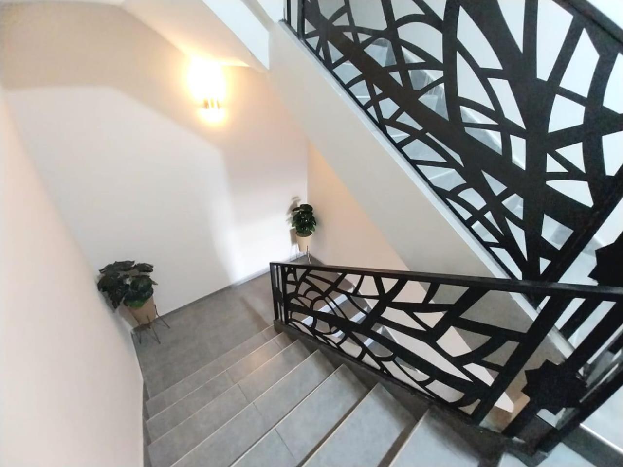 Appartement Cosy Proche Aeroport Deroua Eksteriør bilde